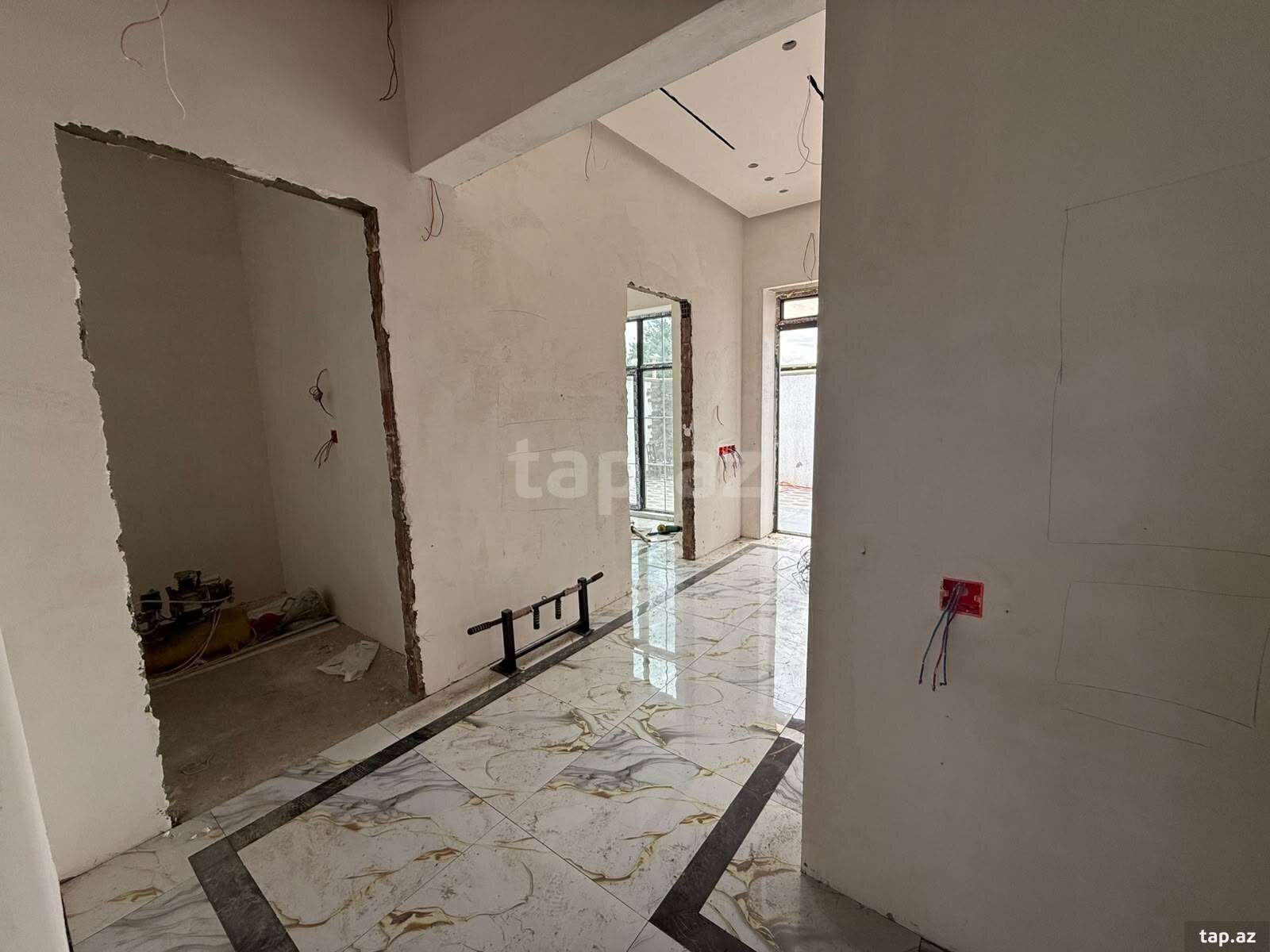 Həyət evi, Saray qəs. (32)