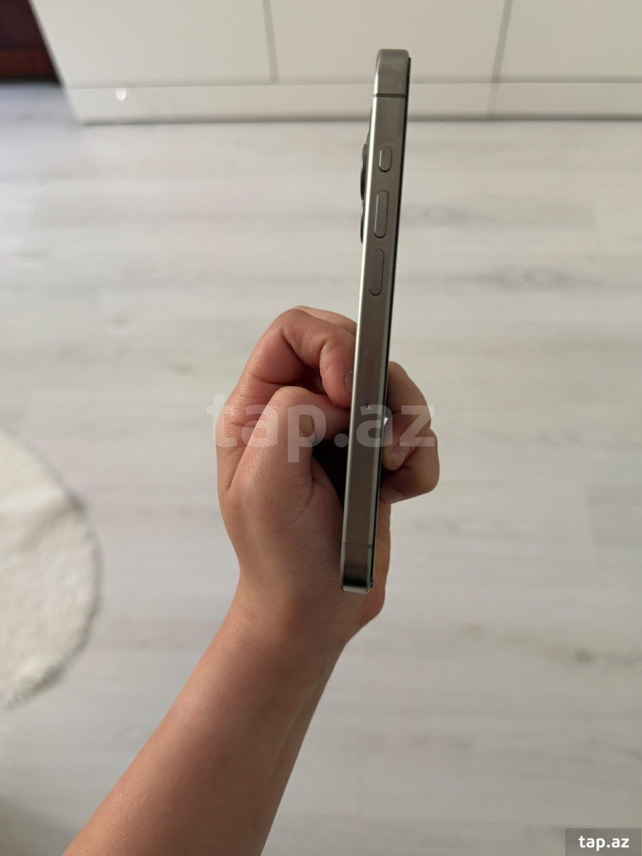 Apple iPhone 15 Pro Natural Titanium 128GB/8GB (3)