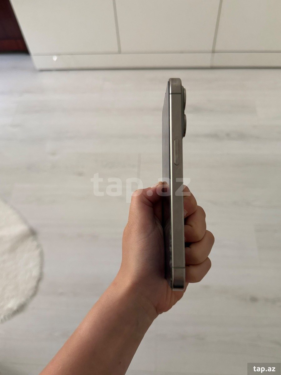 Apple iPhone 15 Pro Natural Titanium 128GB/8GB (2)