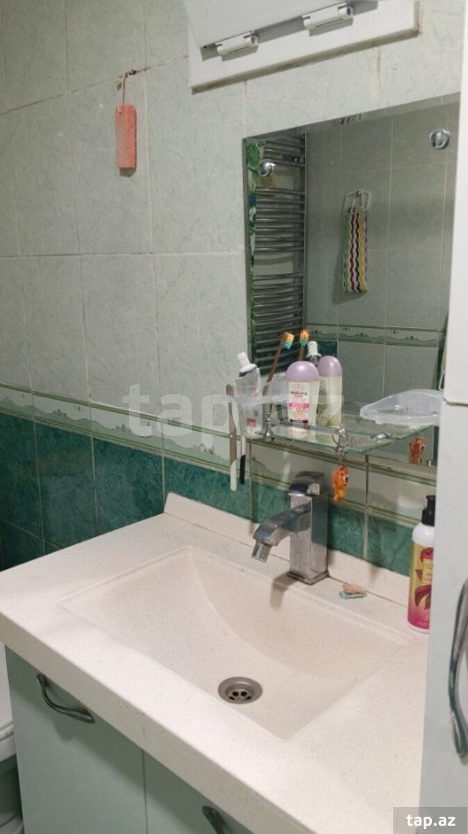 Həyət evi, Polad Həşimov 234 (7)