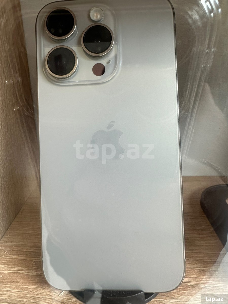 Apple iPhone 15 Pro Max Natural Titanium 256GB/8GB (2)