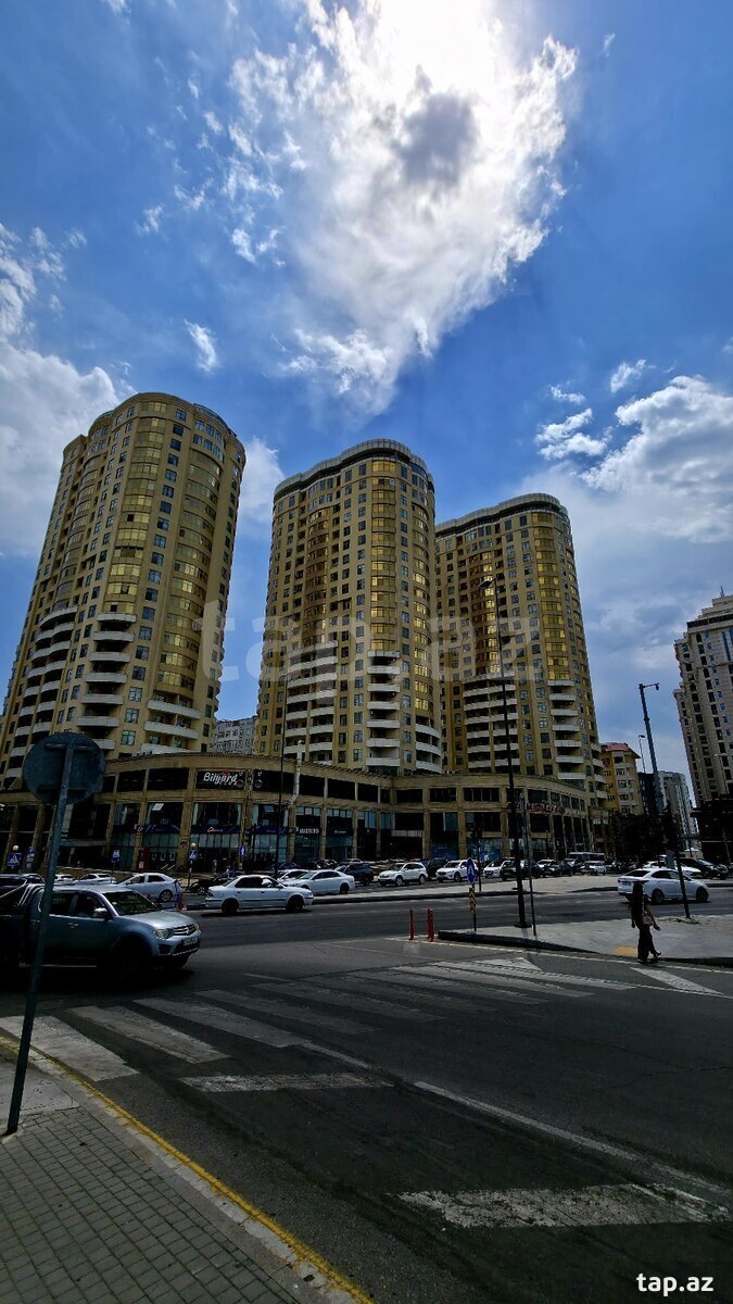 3-otaqlı yeni tikili kirayə verilir, Nizami m., 165 m² (2)
