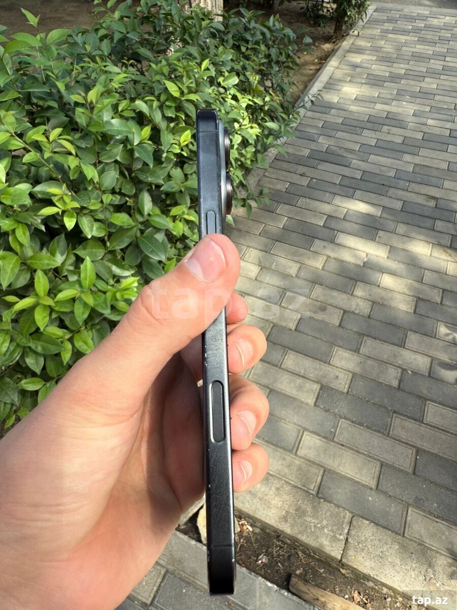 Apple iPhone 16 Pro Max Black Titanium 512GB/8GB (2)