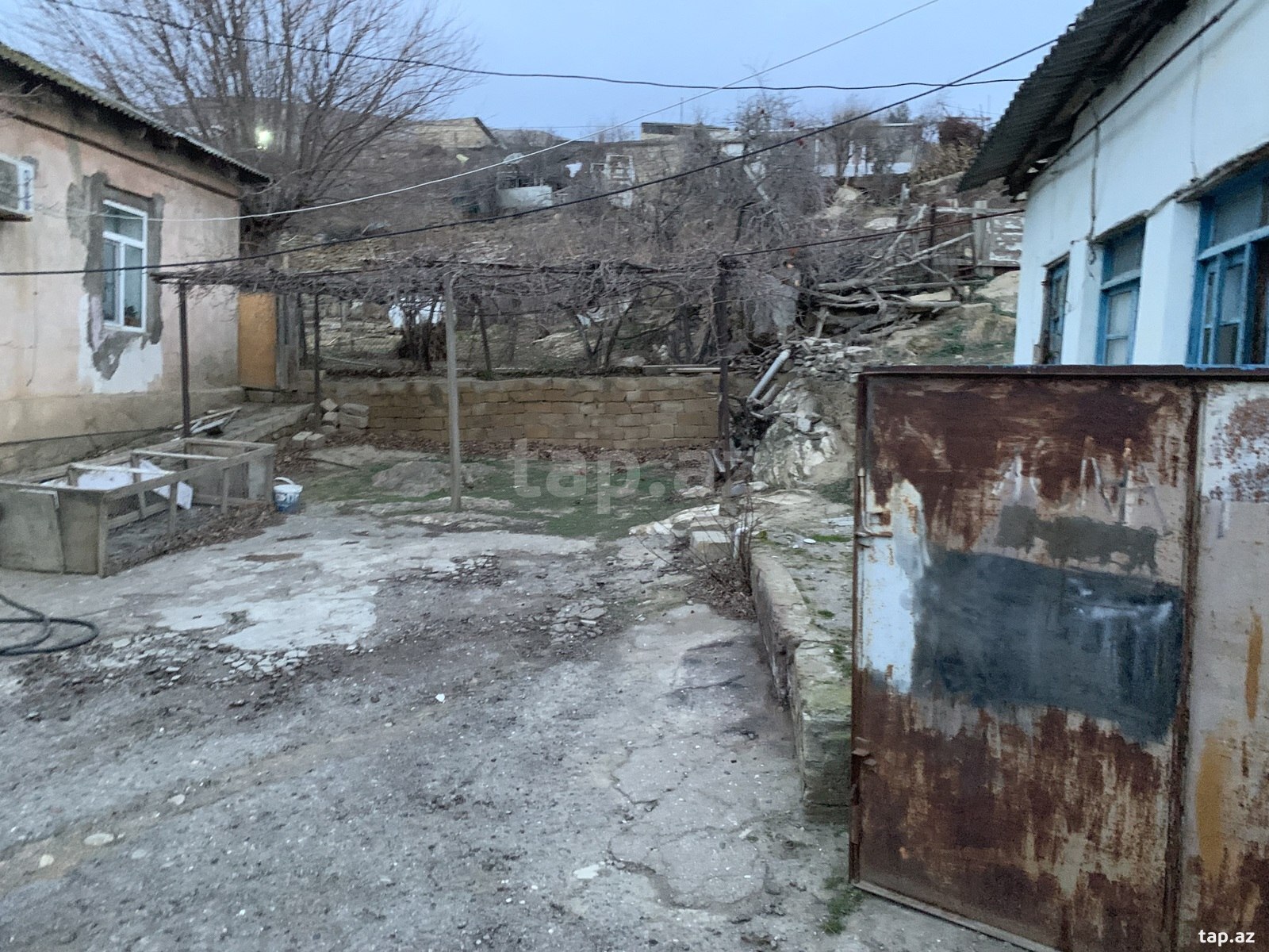 4 sot torpaq sahəsi, Lökbatan qəs. (3)