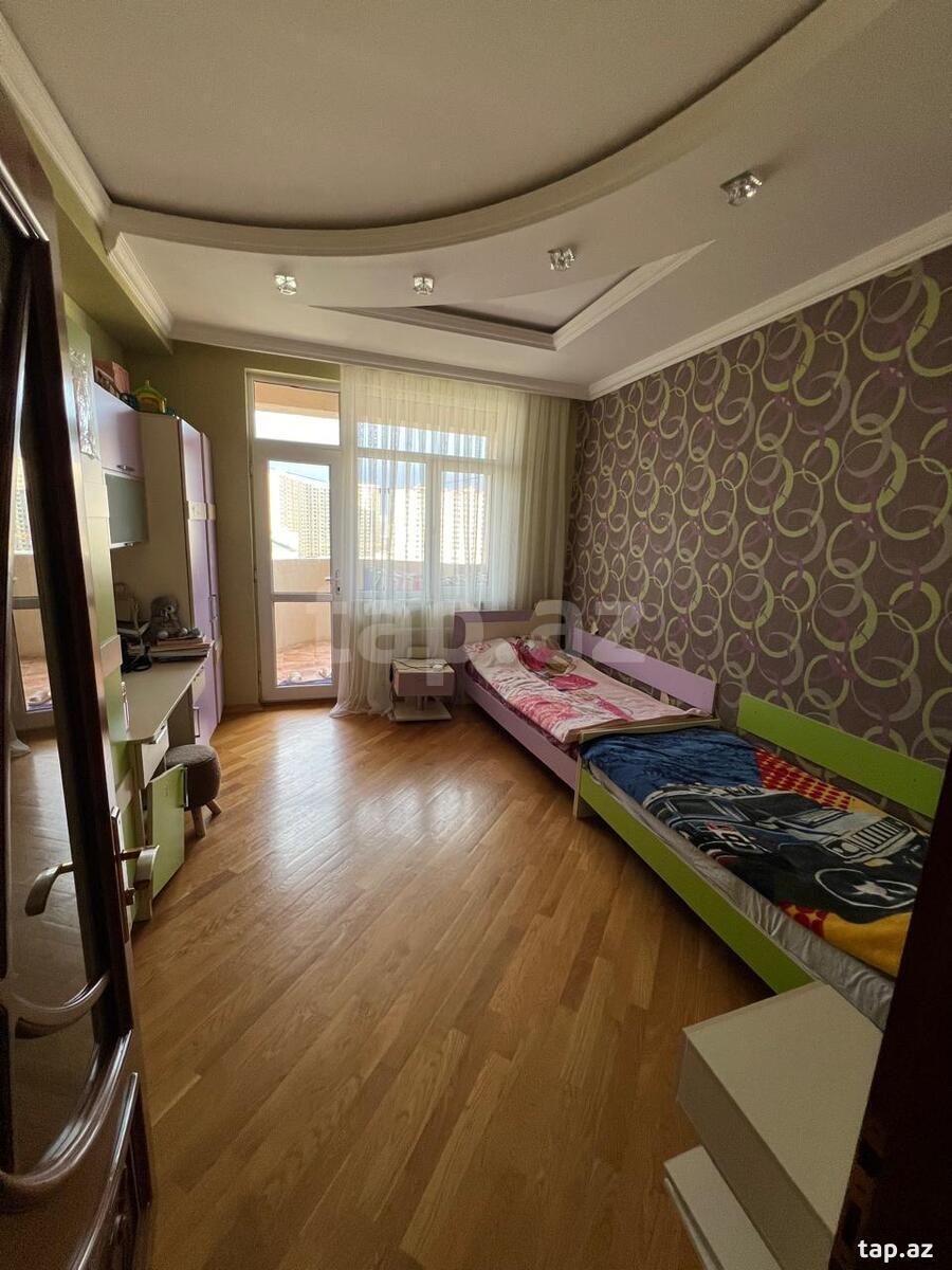 3-otaqlı yeni tikili, İnşaatçılar m., 132 m² (14)