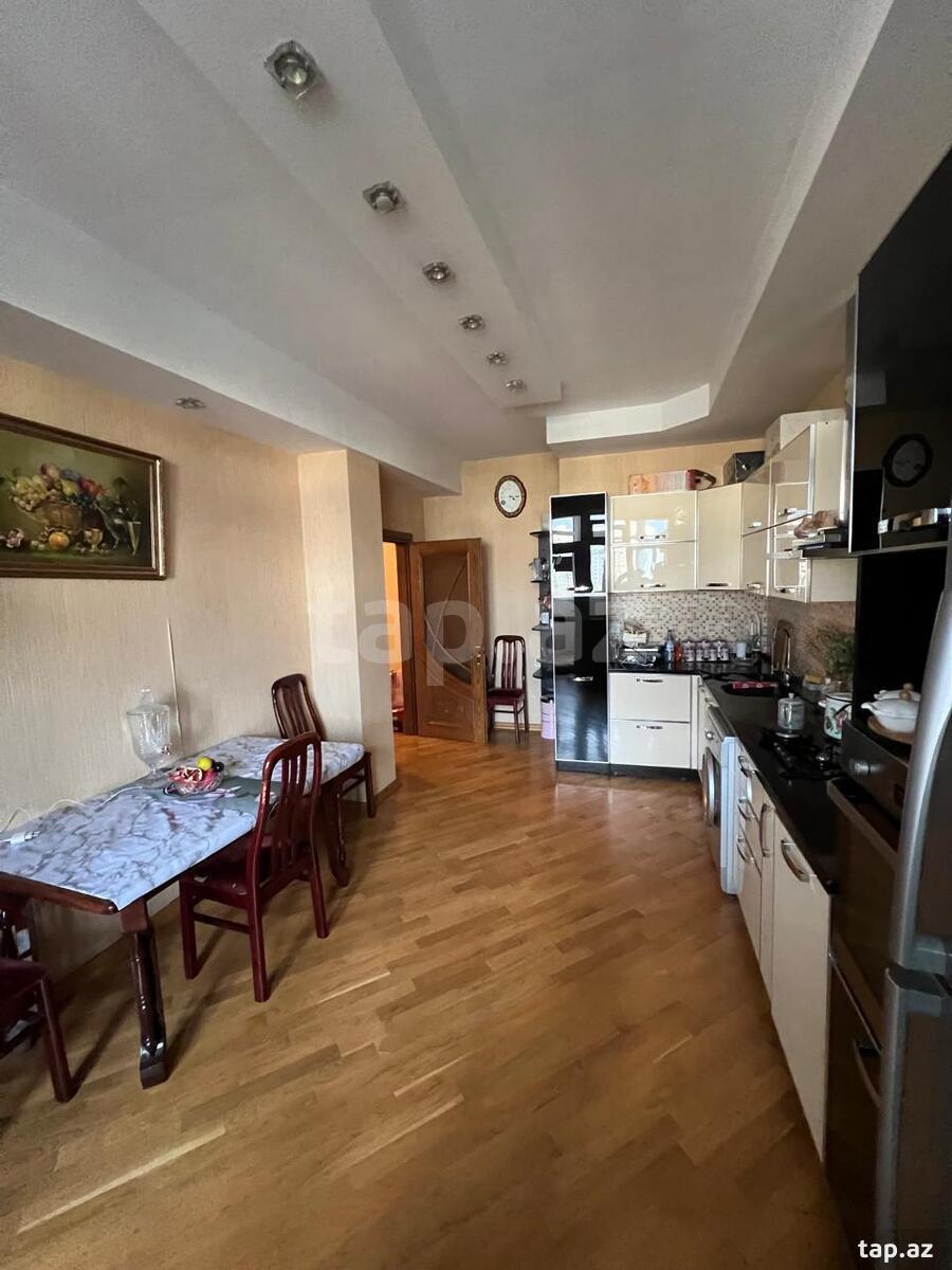 3-otaqlı yeni tikili, İnşaatçılar m., 132 m² (16)