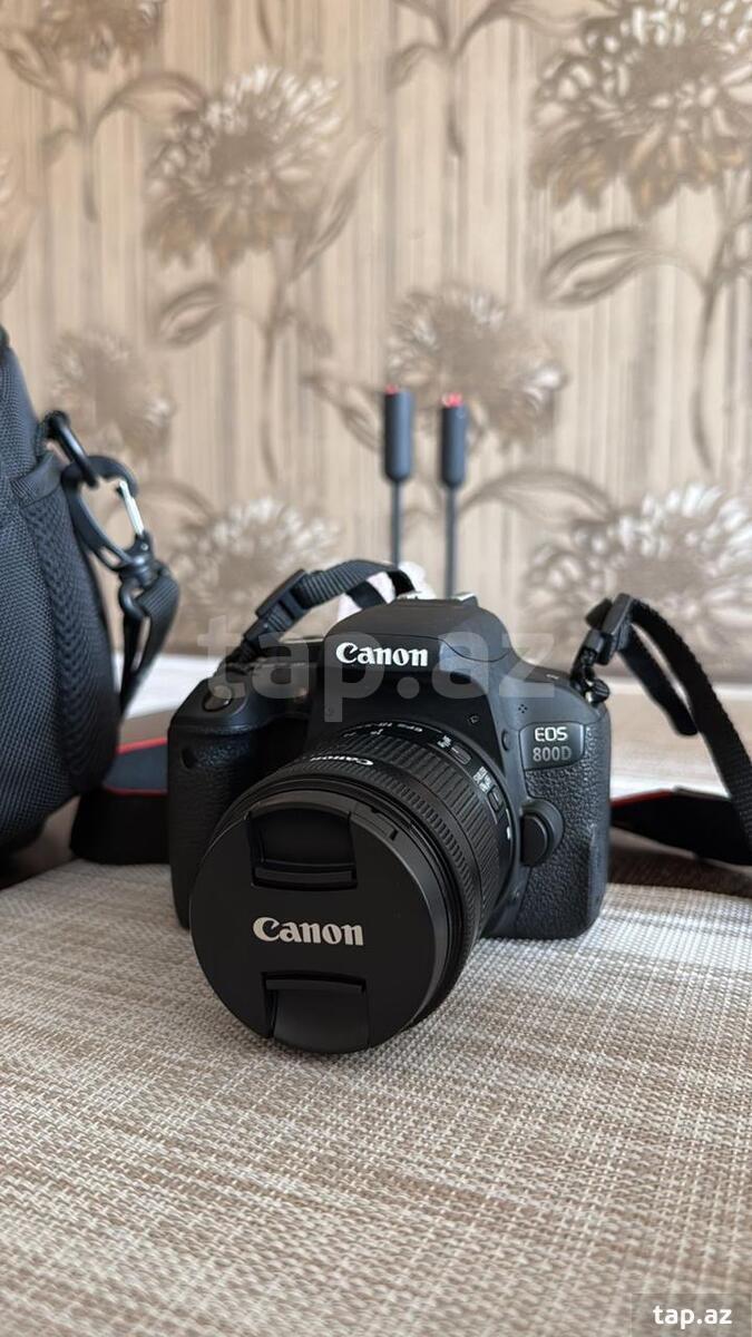 Canon EOS 800D + EF-S 18-55mm IS STM