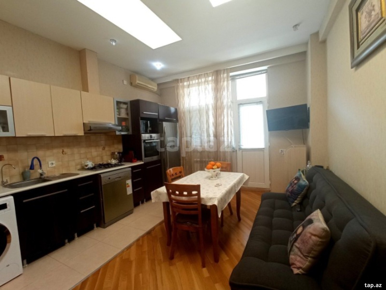 3-otaqlı yeni tikili, İnşaatçılar m., 140 m² (8)