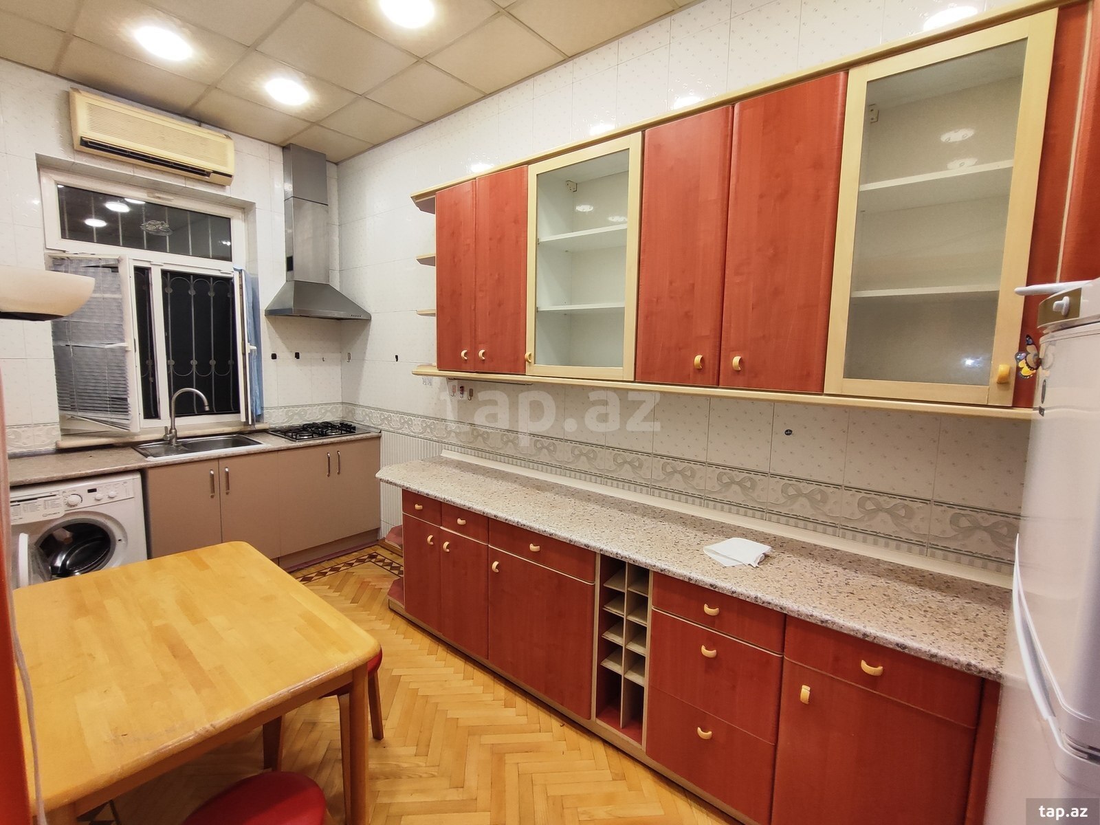 3-otaqlı mənzil kirayə verilir, Rəşid Behbudov küç., 85 m² (3)