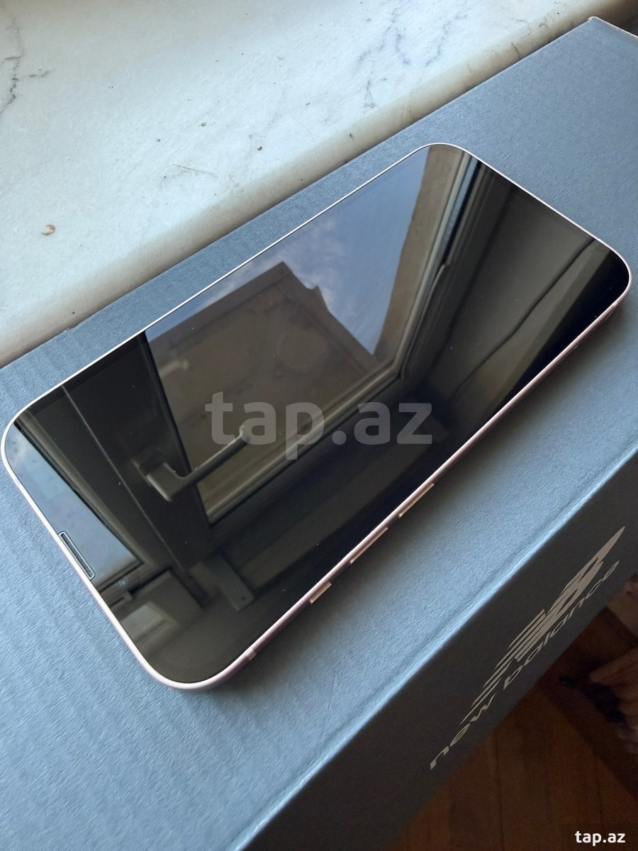 Apple iPhone 13 Pink 128GB/4GB (2)