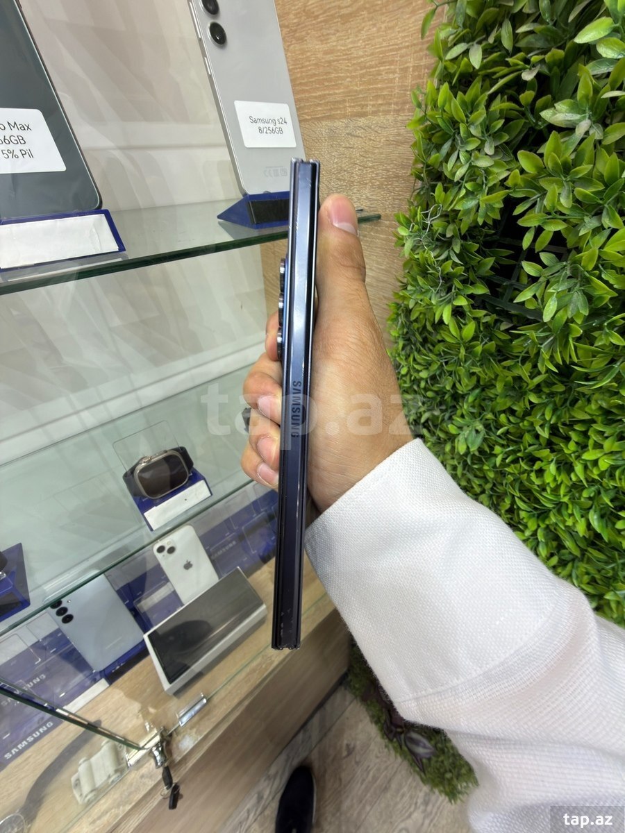 Samsung Galaxy Z Fold 7 Blue Shadow 256GB/12GB (7)
