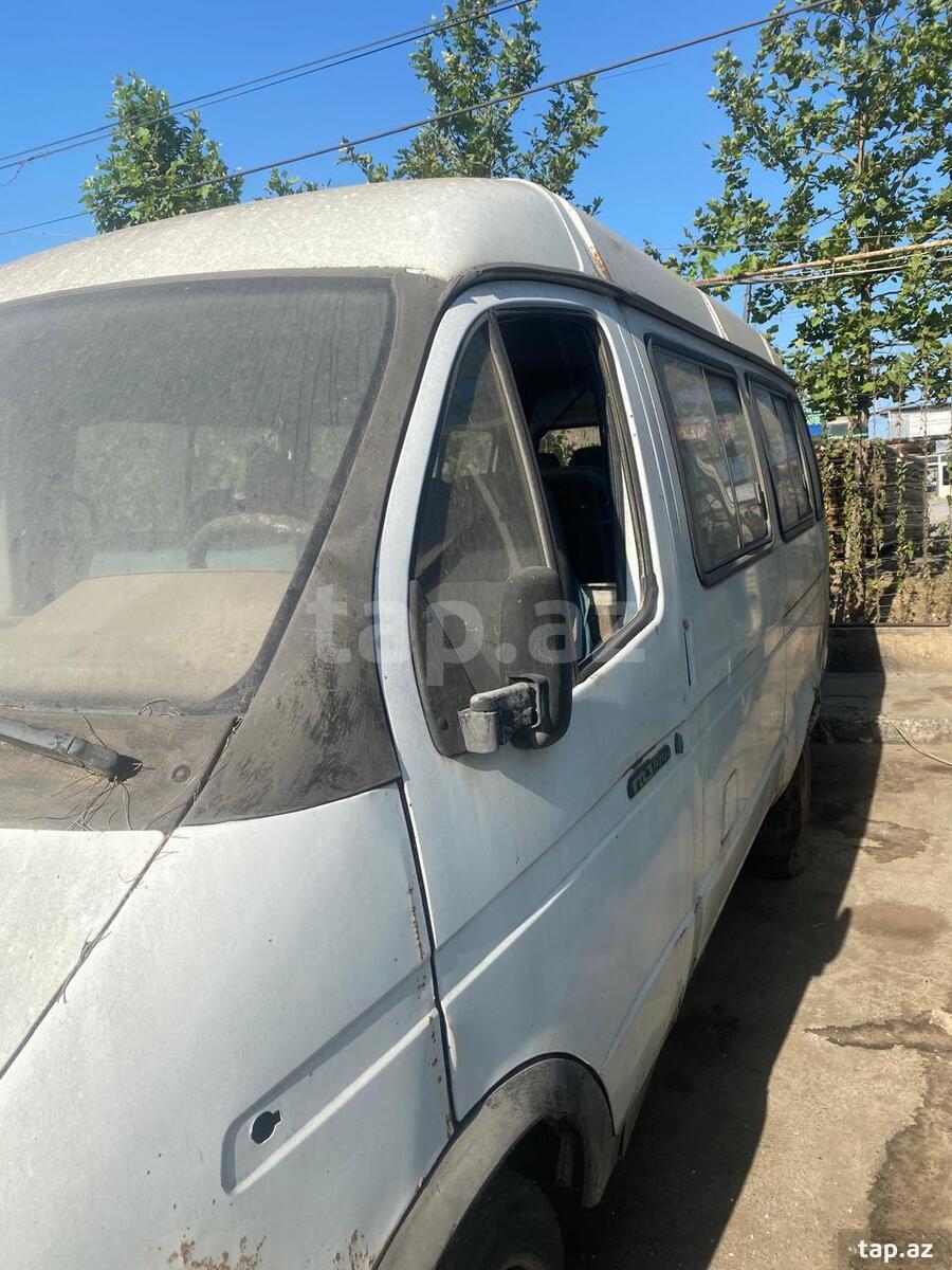 GAZ, 2001 il (3)