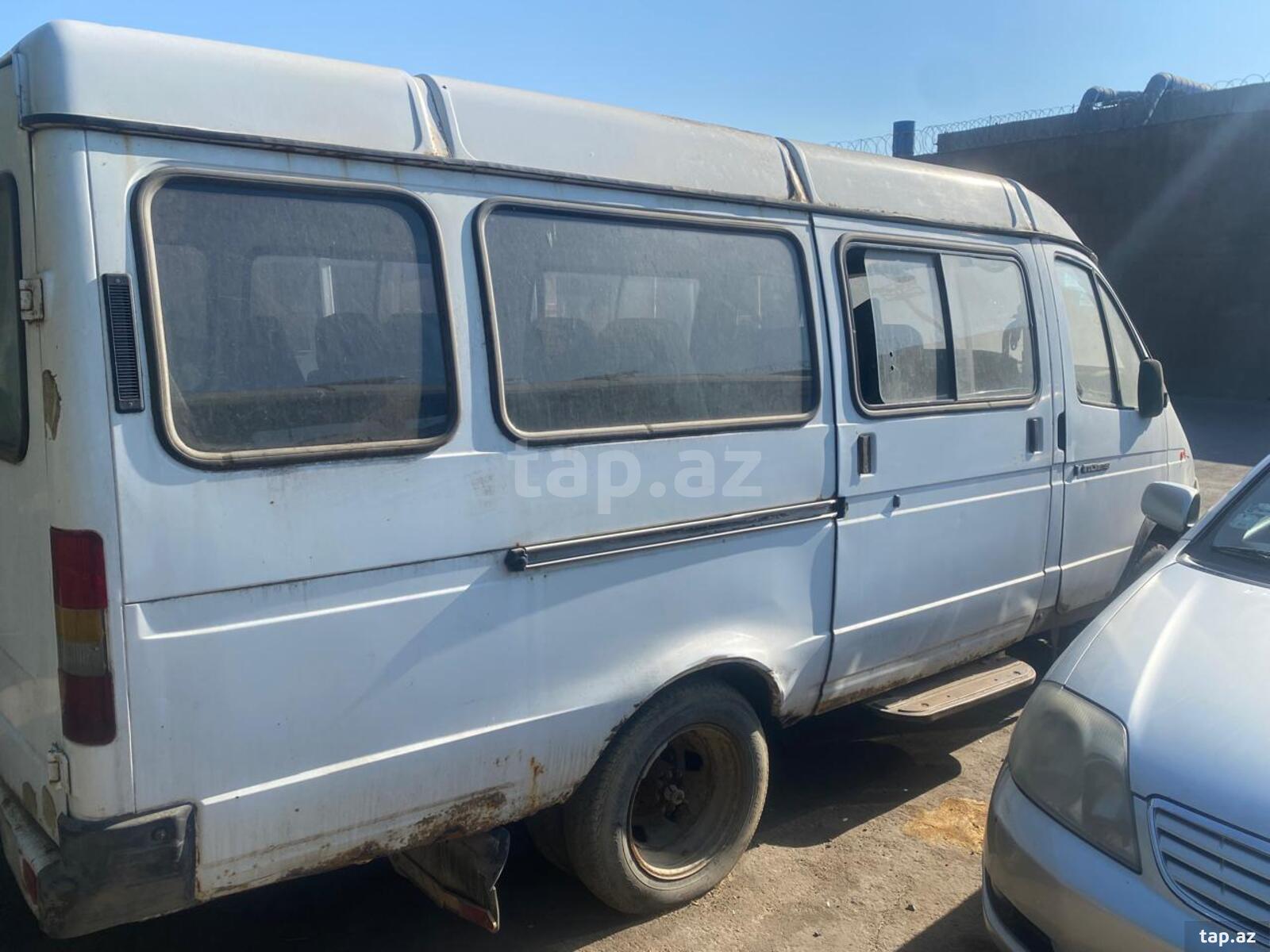 GAZ, 2001 il (7)