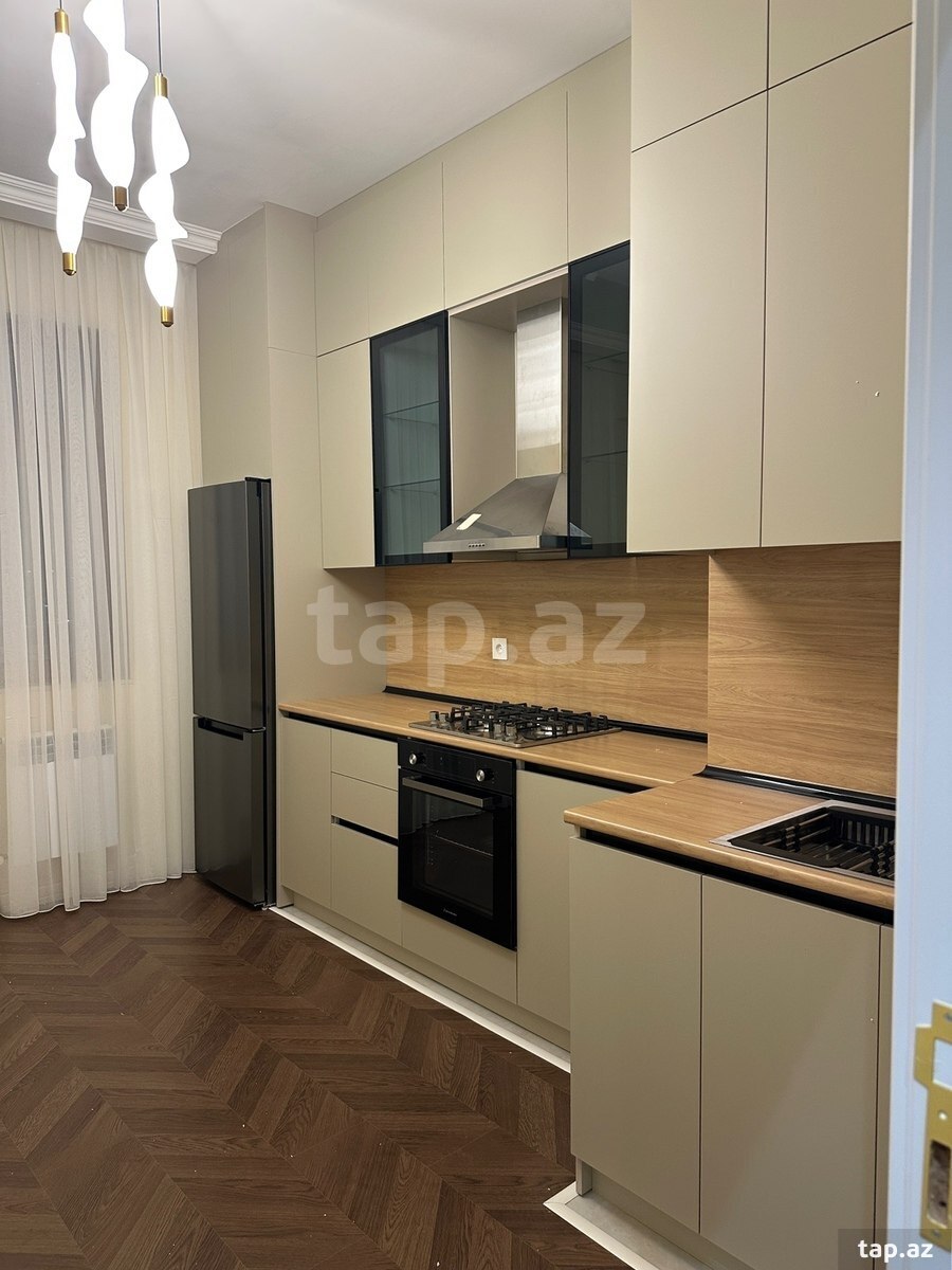 2-otaqlı yeni tikili, Bayıl qəs., 80 m²