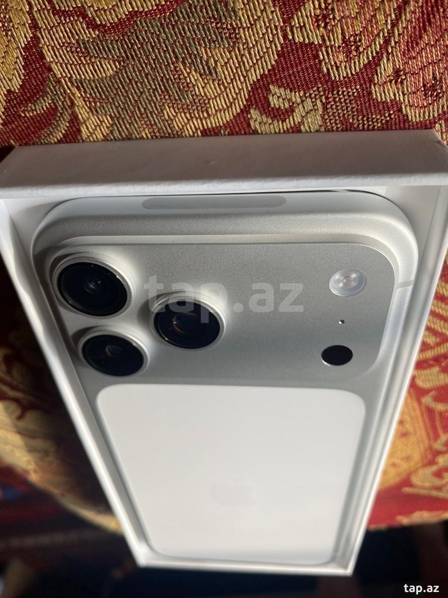 Apple iPhone 17 Pro Max Silver 512GB/12GB (2)