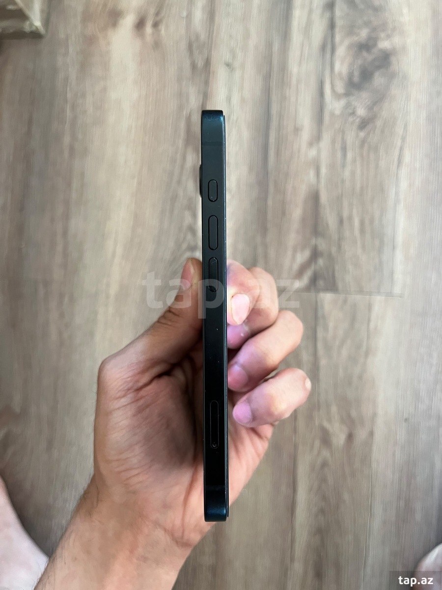 Apple iPhone 16e Black 128GB/8GB (3)