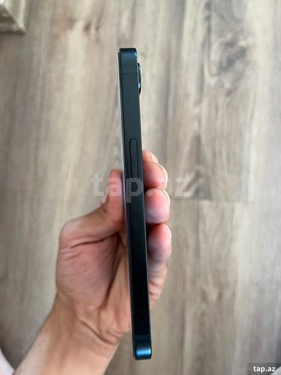 Apple iPhone 16e Black 128GB/8GB (4)