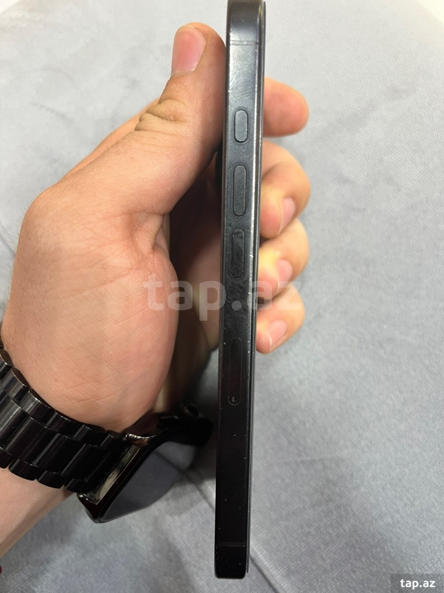 Apple iPhone 16 Pro Black Titanium 128GB/8GB (3)