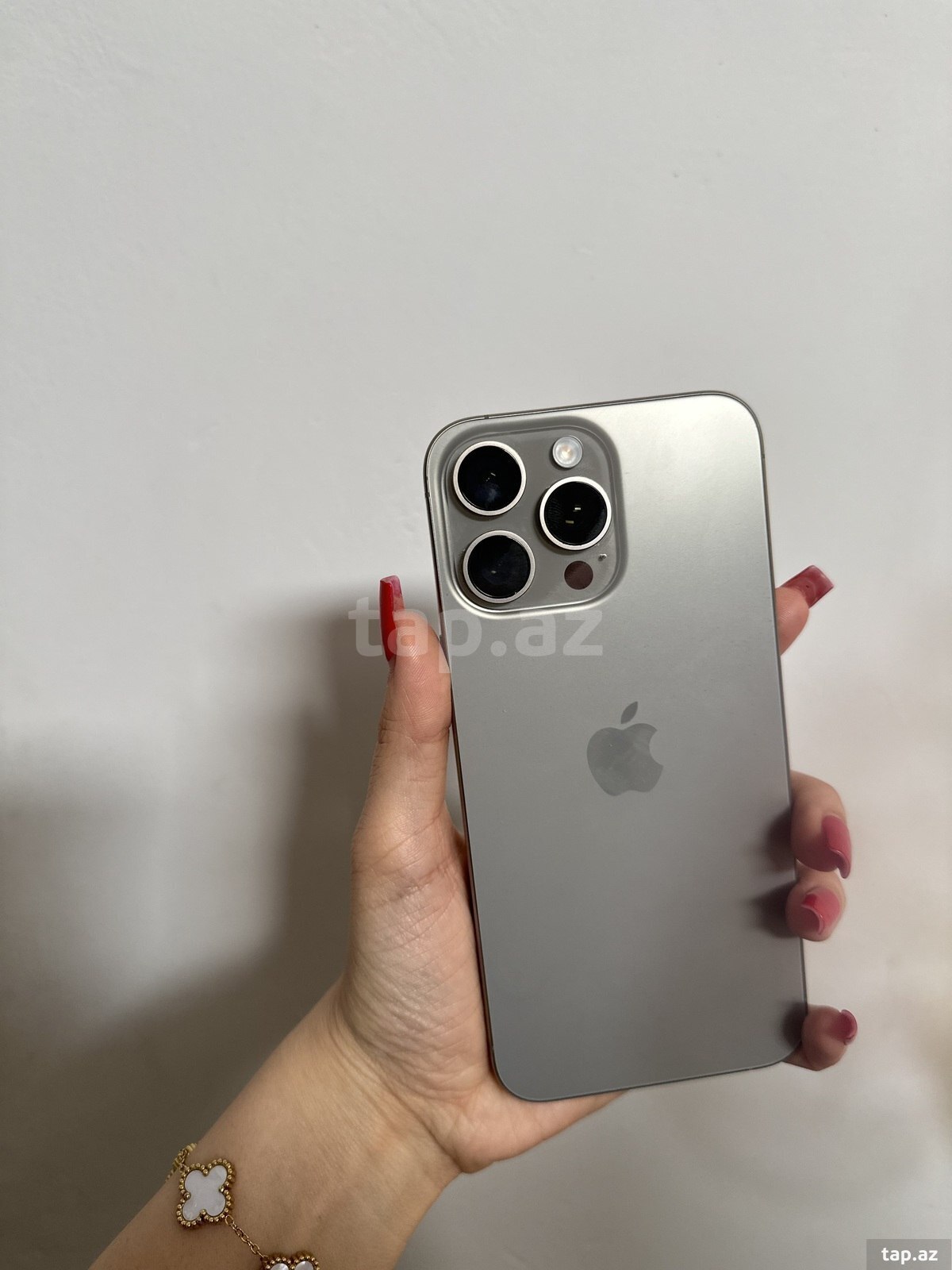 Apple iPhone 15 Pro Max Natural Titanium 256GB/8GB (6)