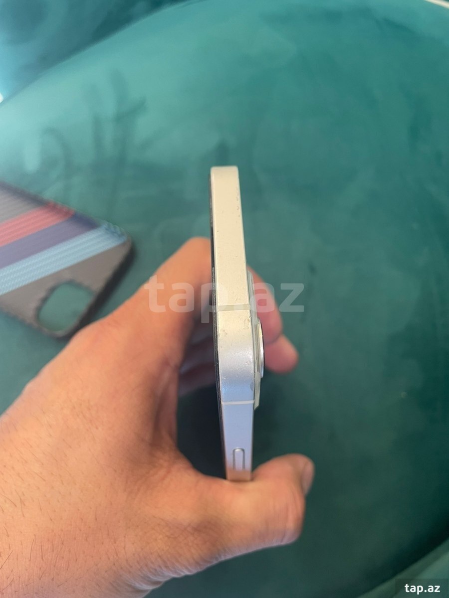 Apple iPhone 13 Starlight 128GB/4GB (3)