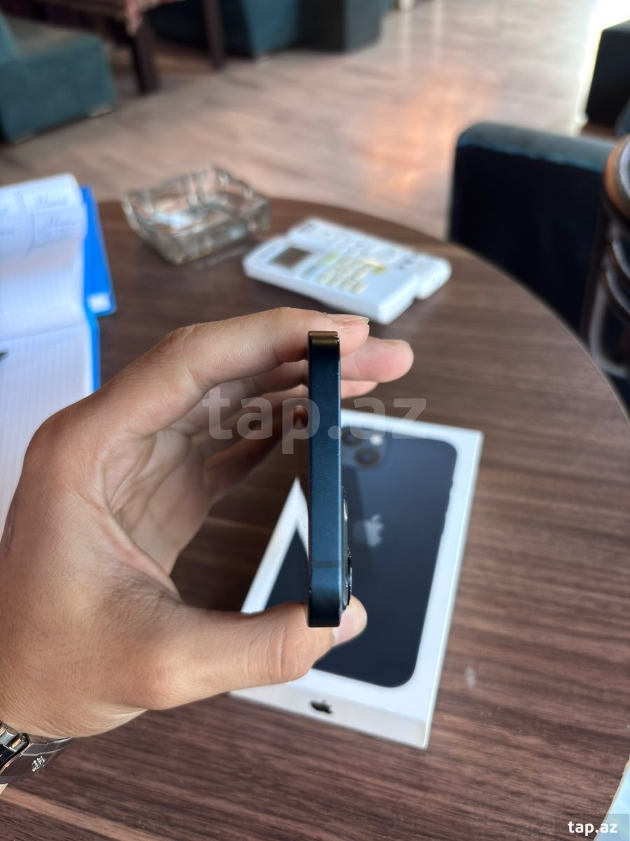 Apple iPhone 13 Midnight 128GB/4GB (6)