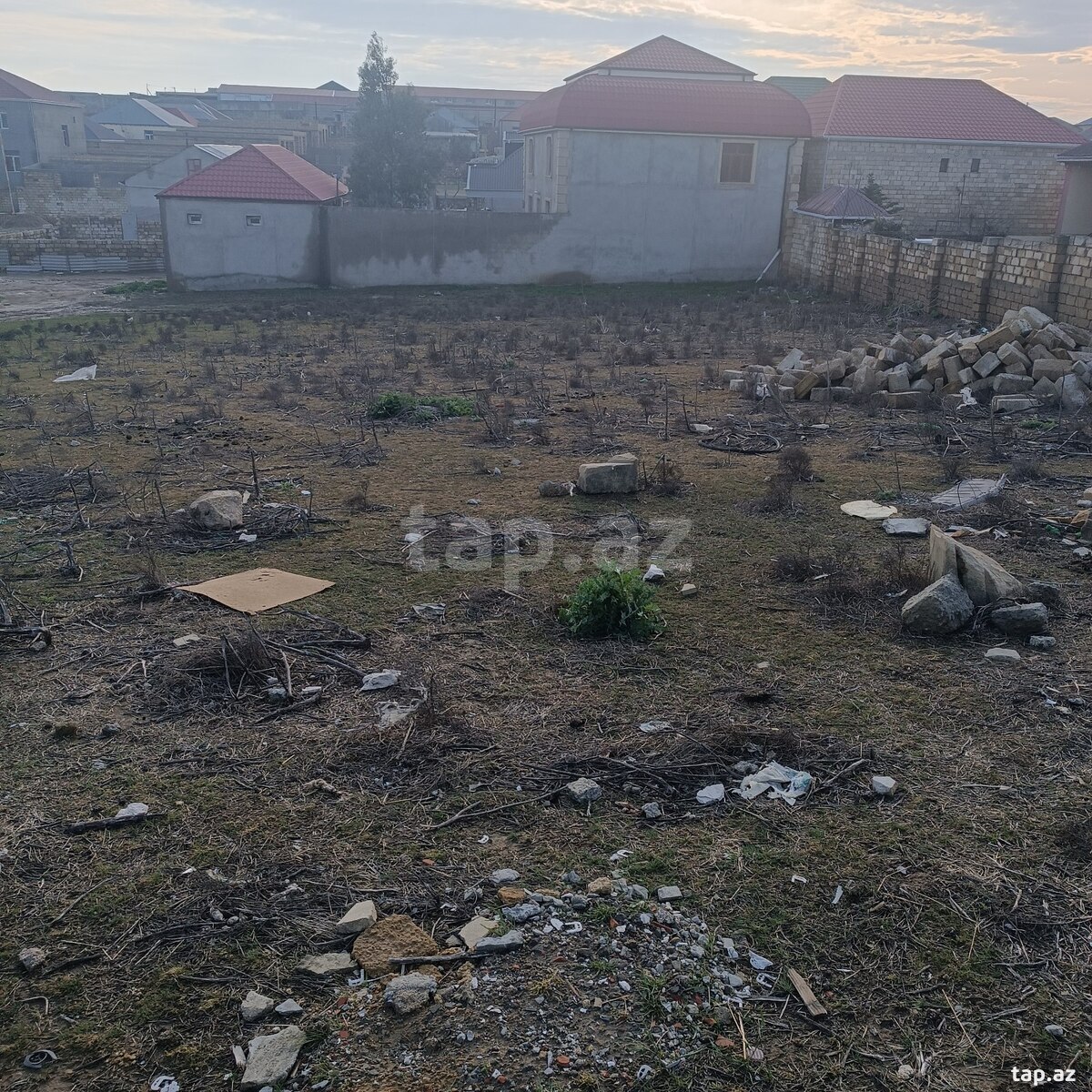 12 sot torpaq sahəsi, Mehdiabad qəs.