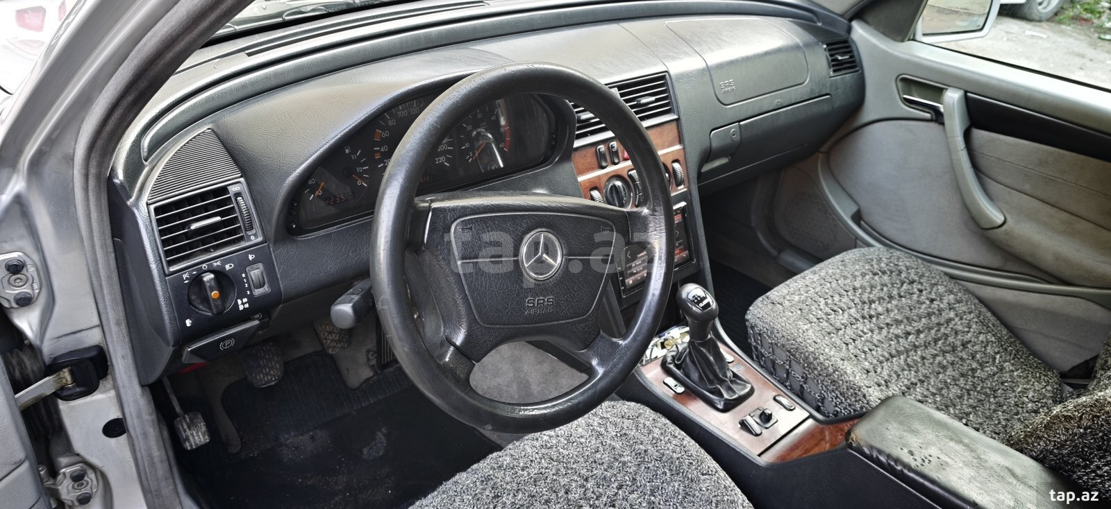 Mercedes 220 CE, 1999 il (12)