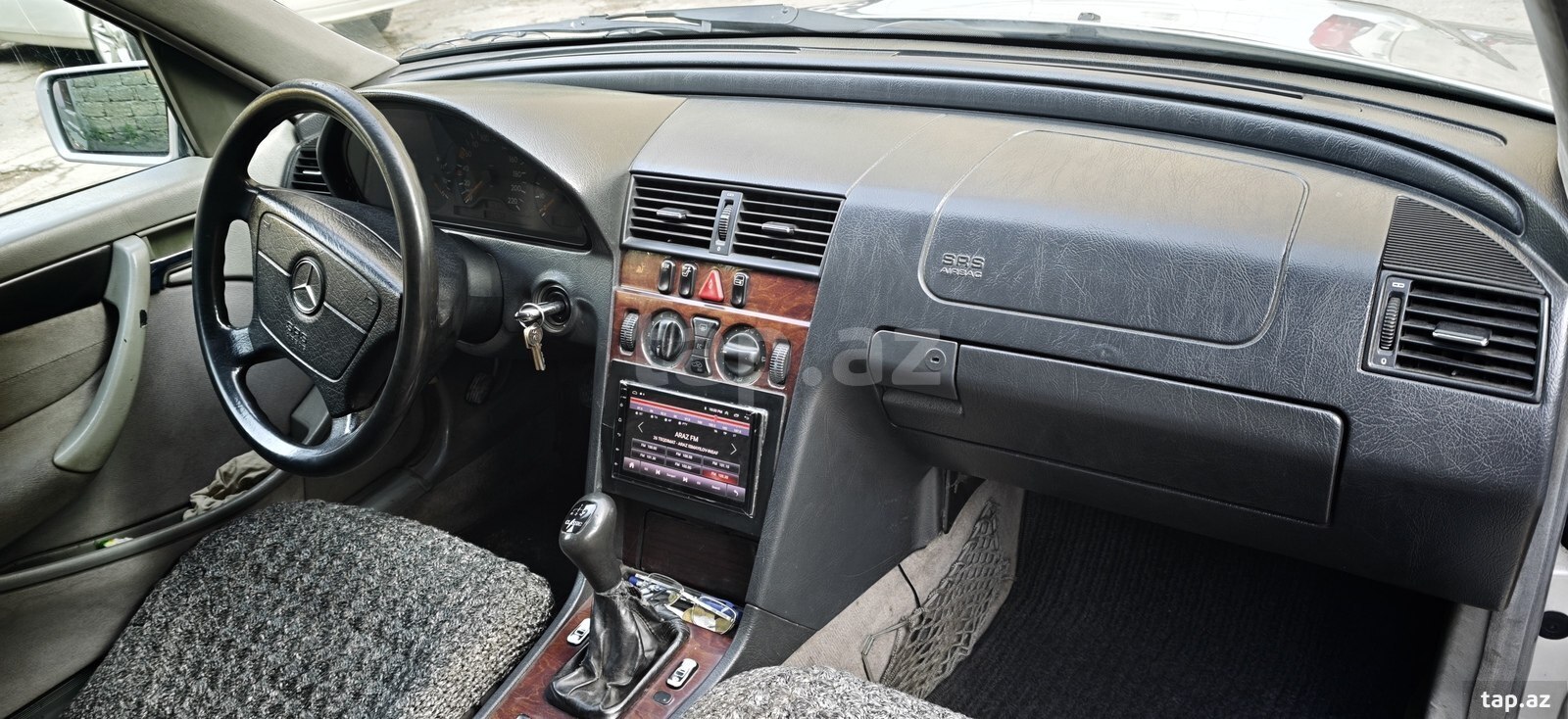 Mercedes 220 CE, 1999 il (9)