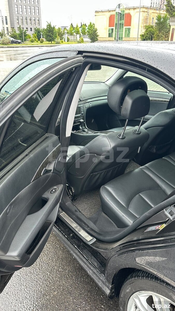 Mercedes E 280, 2007 il (8)