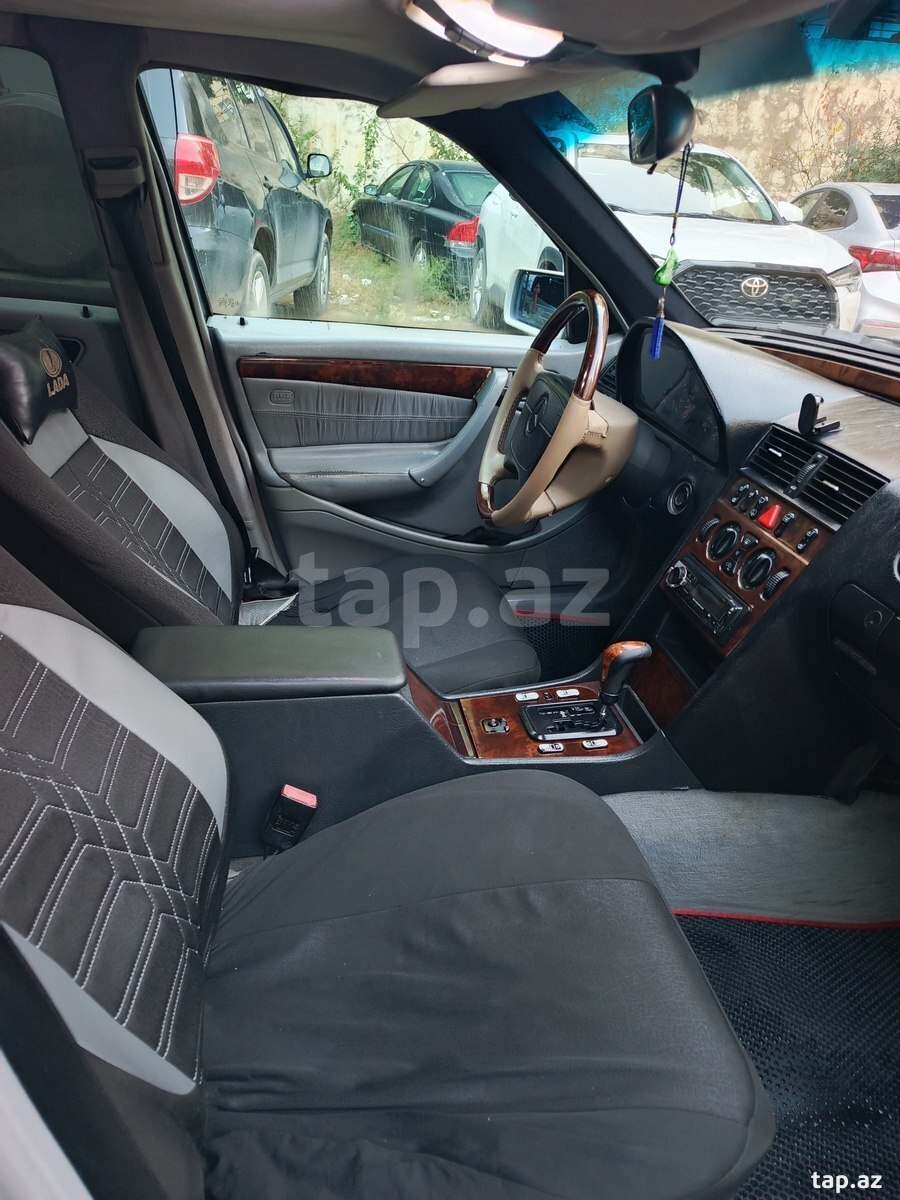 Mercedes C 240, 1997 il (8)