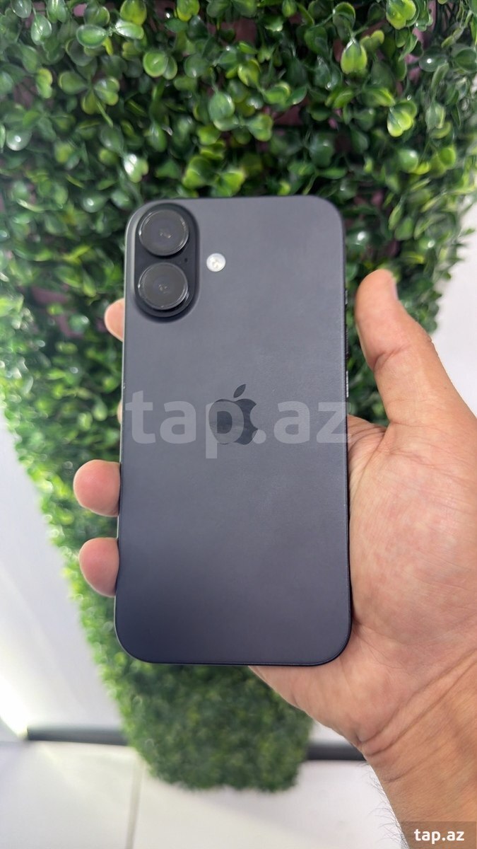 Apple iPhone 16 Black 128GB/8GB (2)