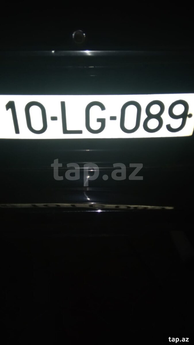 Avtomobil qeydiyyat nişanı - 10-LG-089