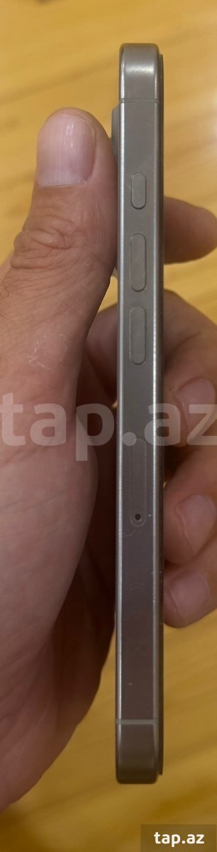 Apple iPhone 16 Pro Natural Titanium 128GB/8GB (4)
