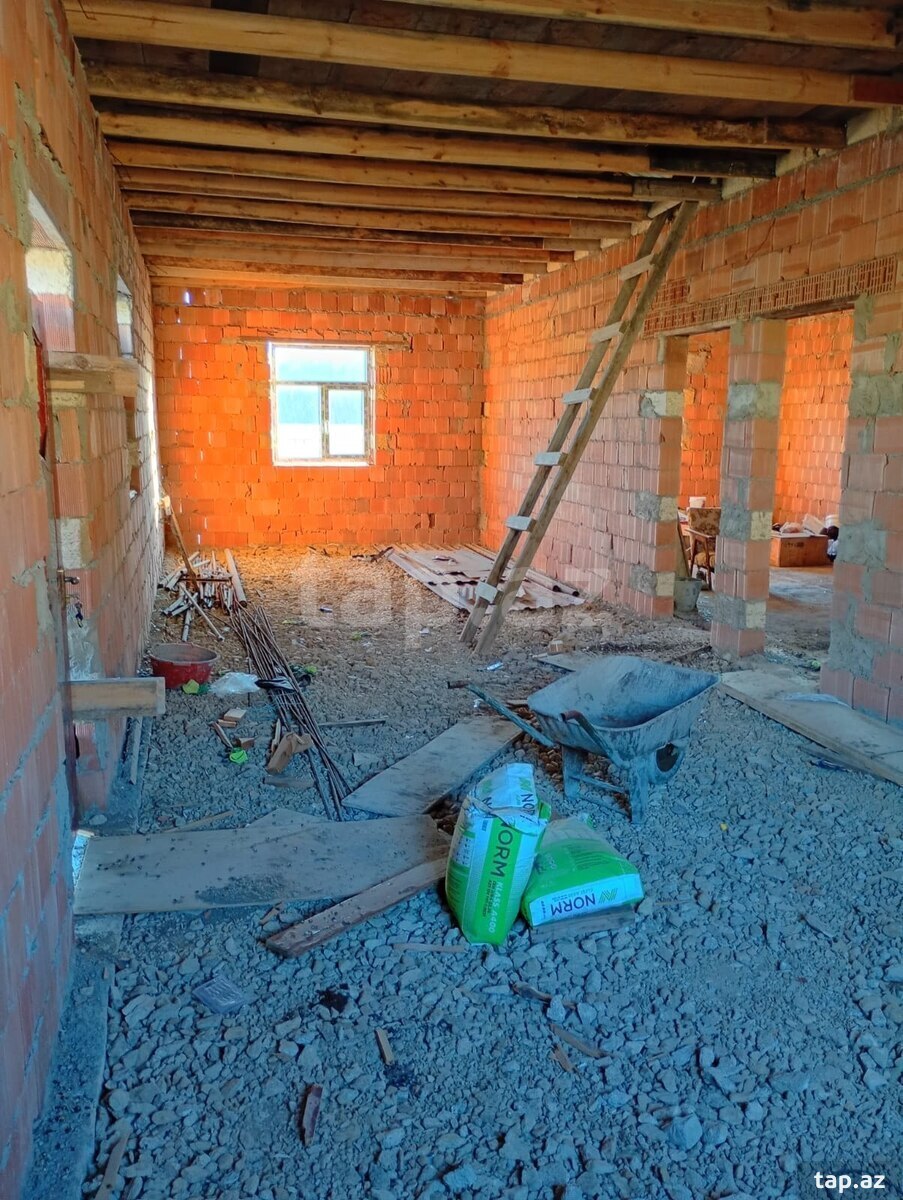 Həyət evi, Qobu Lökbatan yolu (2)