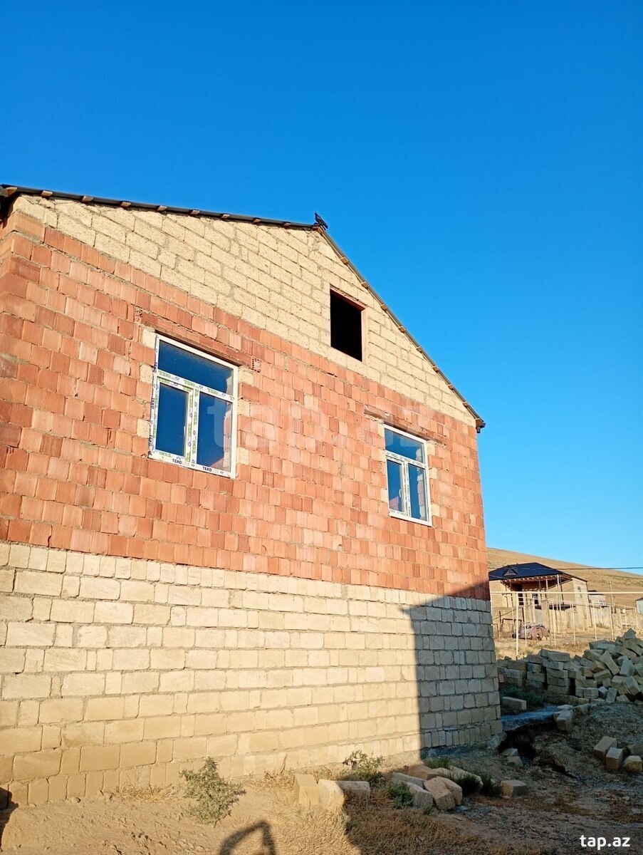 Həyət evi, Qobu Lökbatan yolu (9)