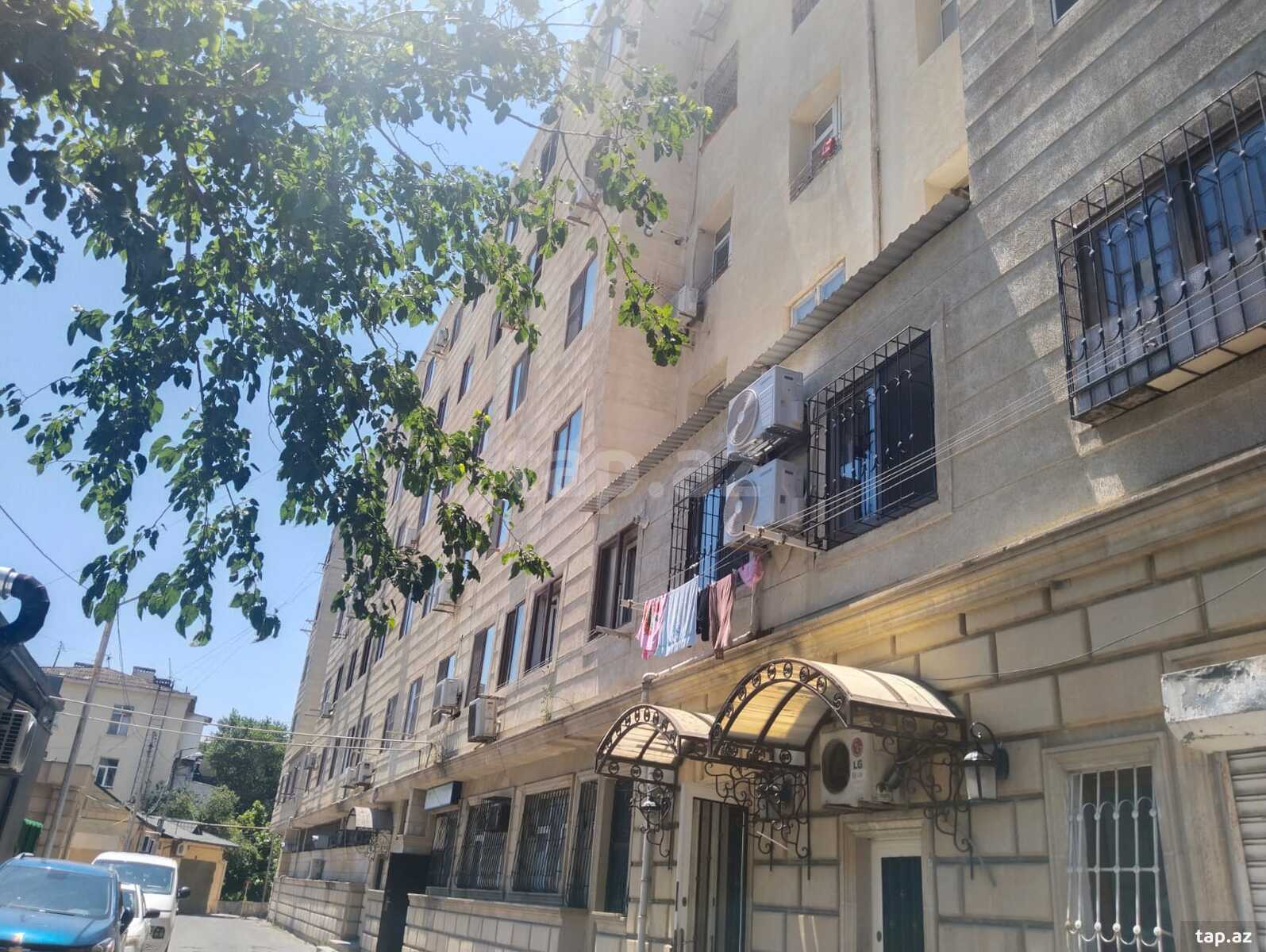 4-otaqlı mənzil, Azad Mirzəyev küç., 65 m²