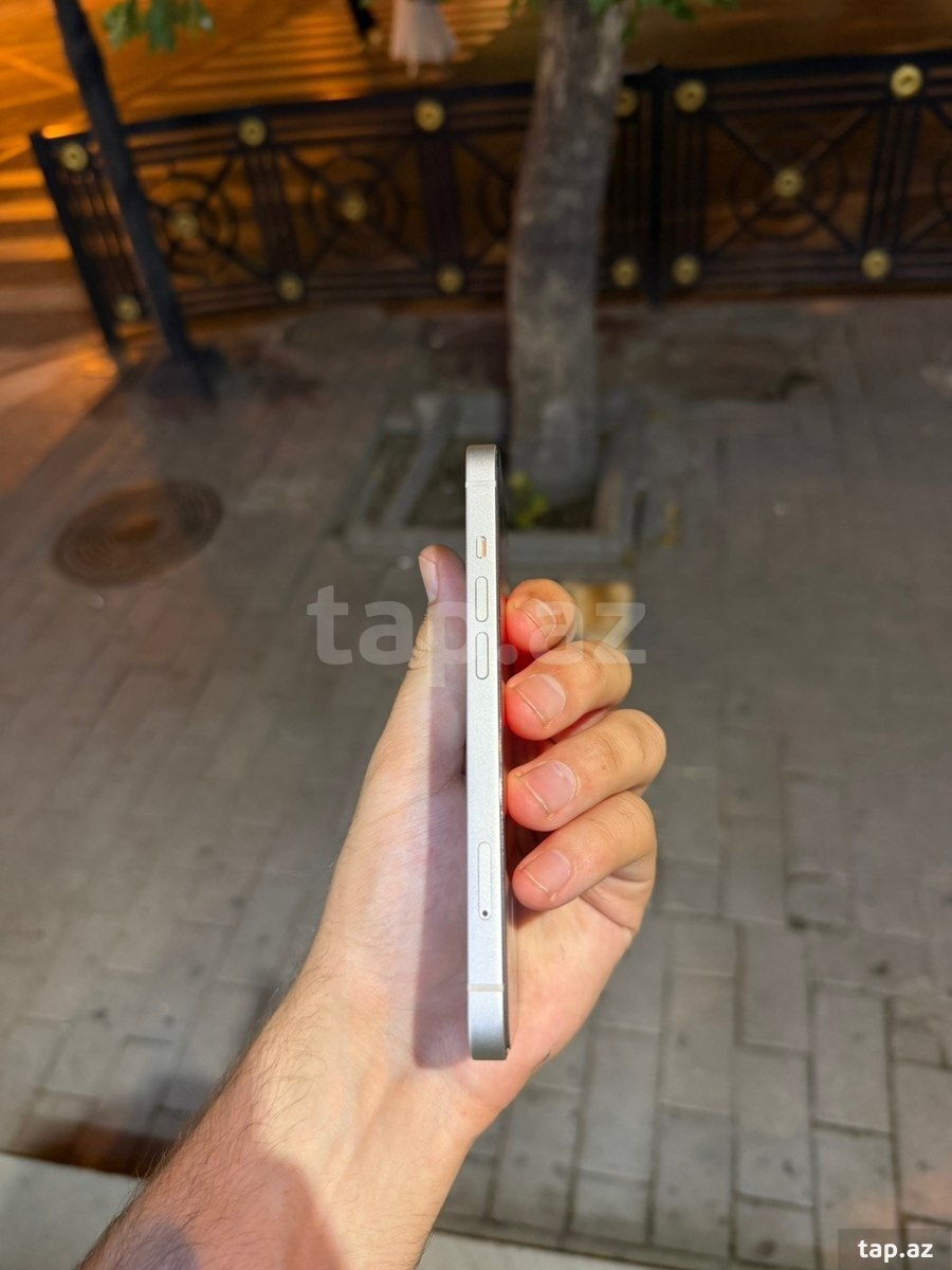 Apple iPhone 13 Starlight 256GB/4GB (5)