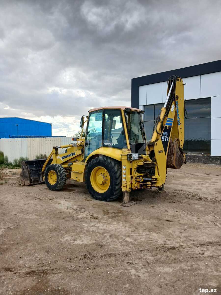 Tikinti texnikası Komatsu, 2002 il (4)
