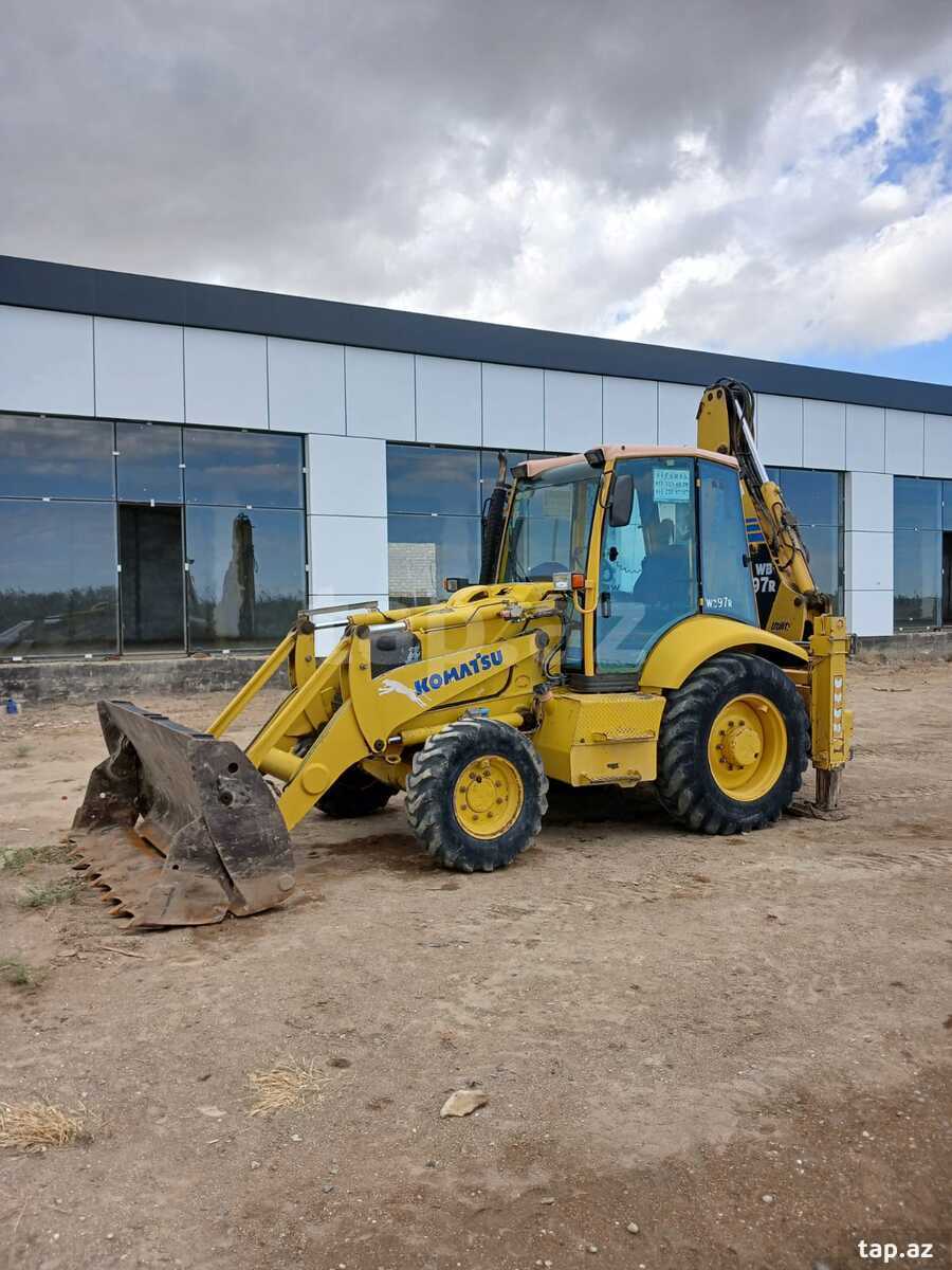 Tikinti texnikası Komatsu, 2002 il (2)