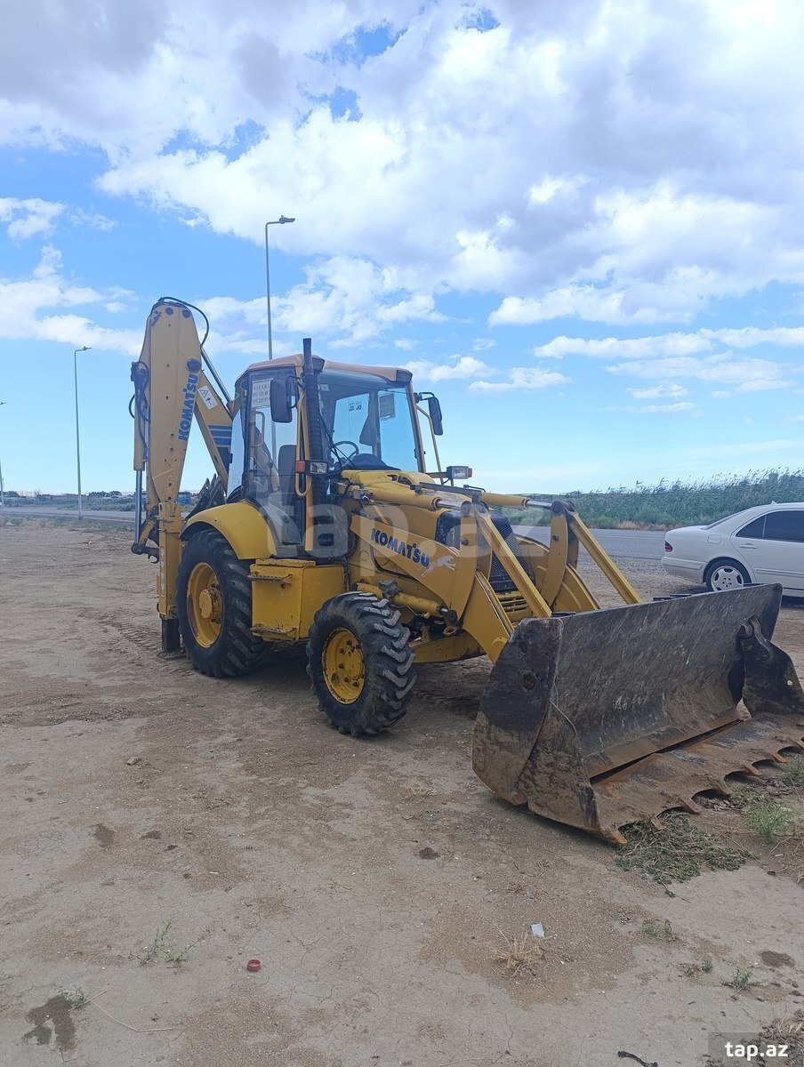 Tikinti texnikası Komatsu, 2002 il (6)