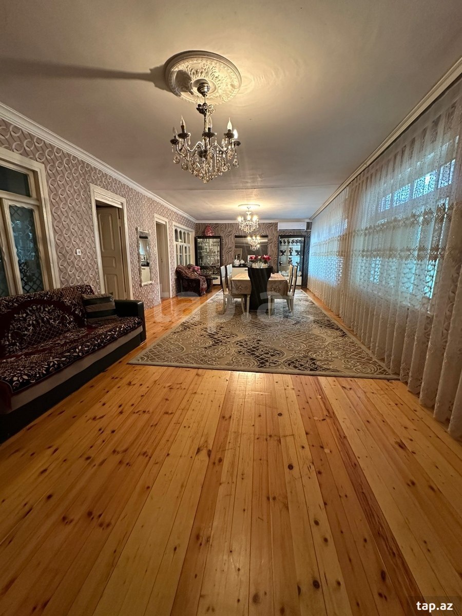 Həyət evi, Vəli Xuluflu küç. (6)