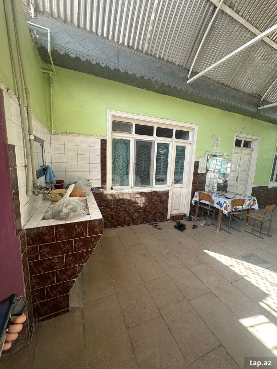 Həyət evi, Vəli Xuluflu küç. (16)