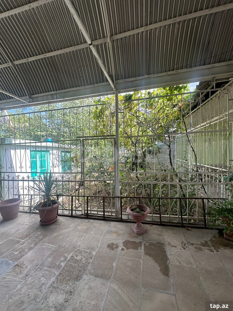 Həyət evi, Vəli Xuluflu küç. (13)
