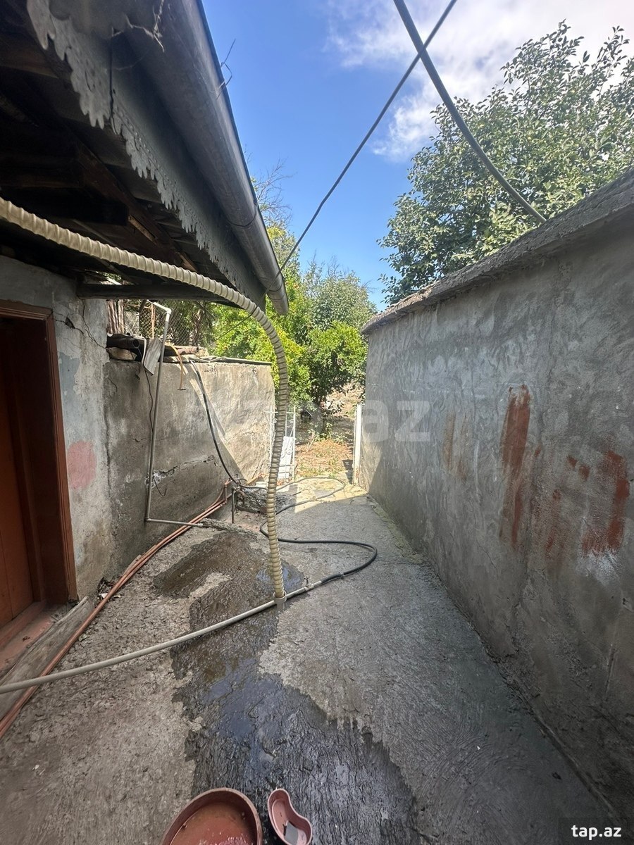 Həyət evi, Vəli Xuluflu küç. (11)