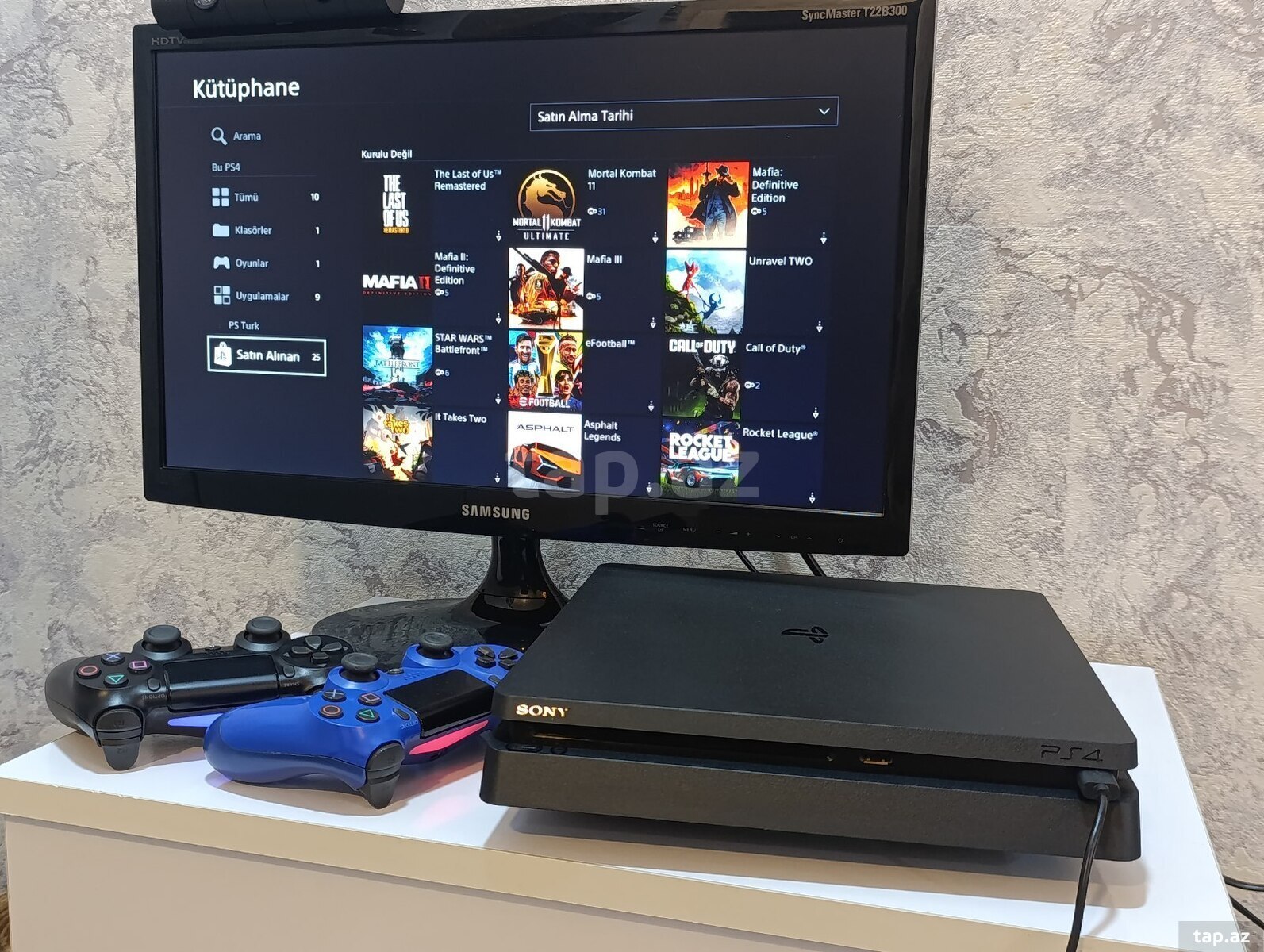 Playstation 4 Slim (2)