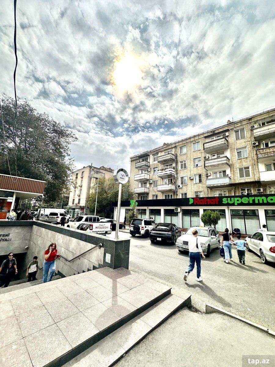 2-otaqlı mənzil kirayə verilir, Neftçilər m., 52 m² (14)