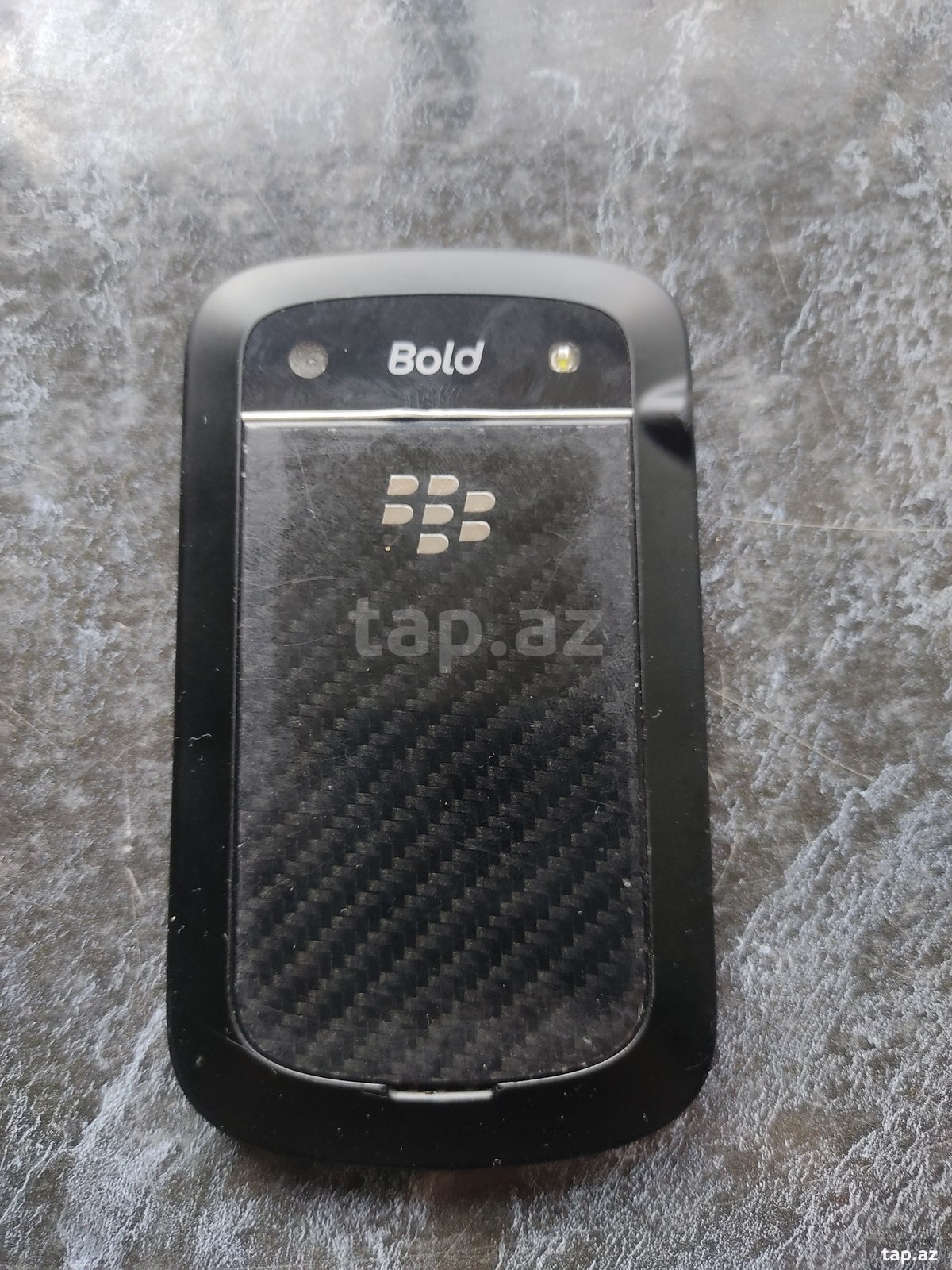 Blackberry Bold Touch 9900 Black 8GB (2)