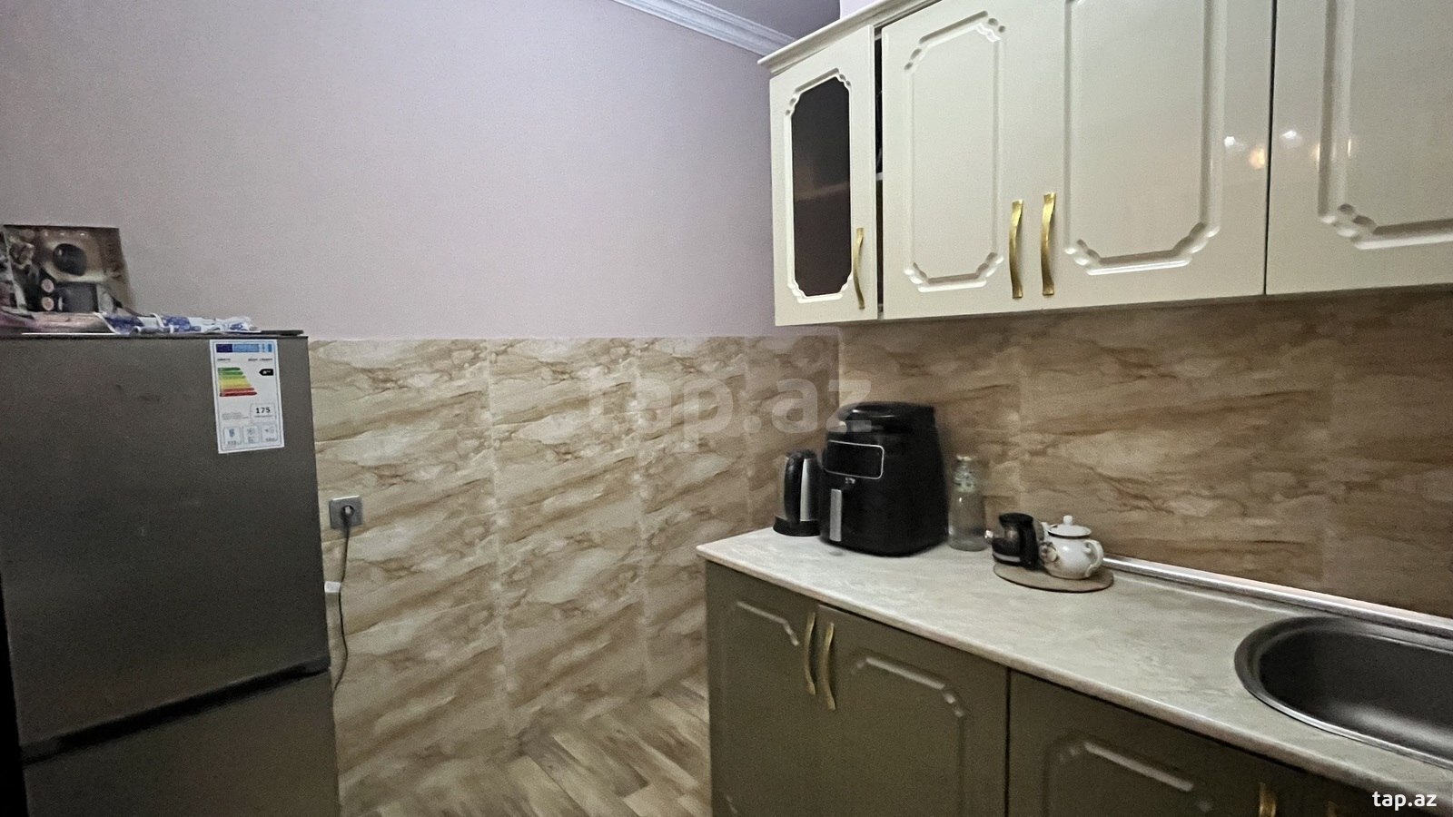 3-otaqlı mənzil kirayə verilir, Azadlıq m., 100 m² (3)