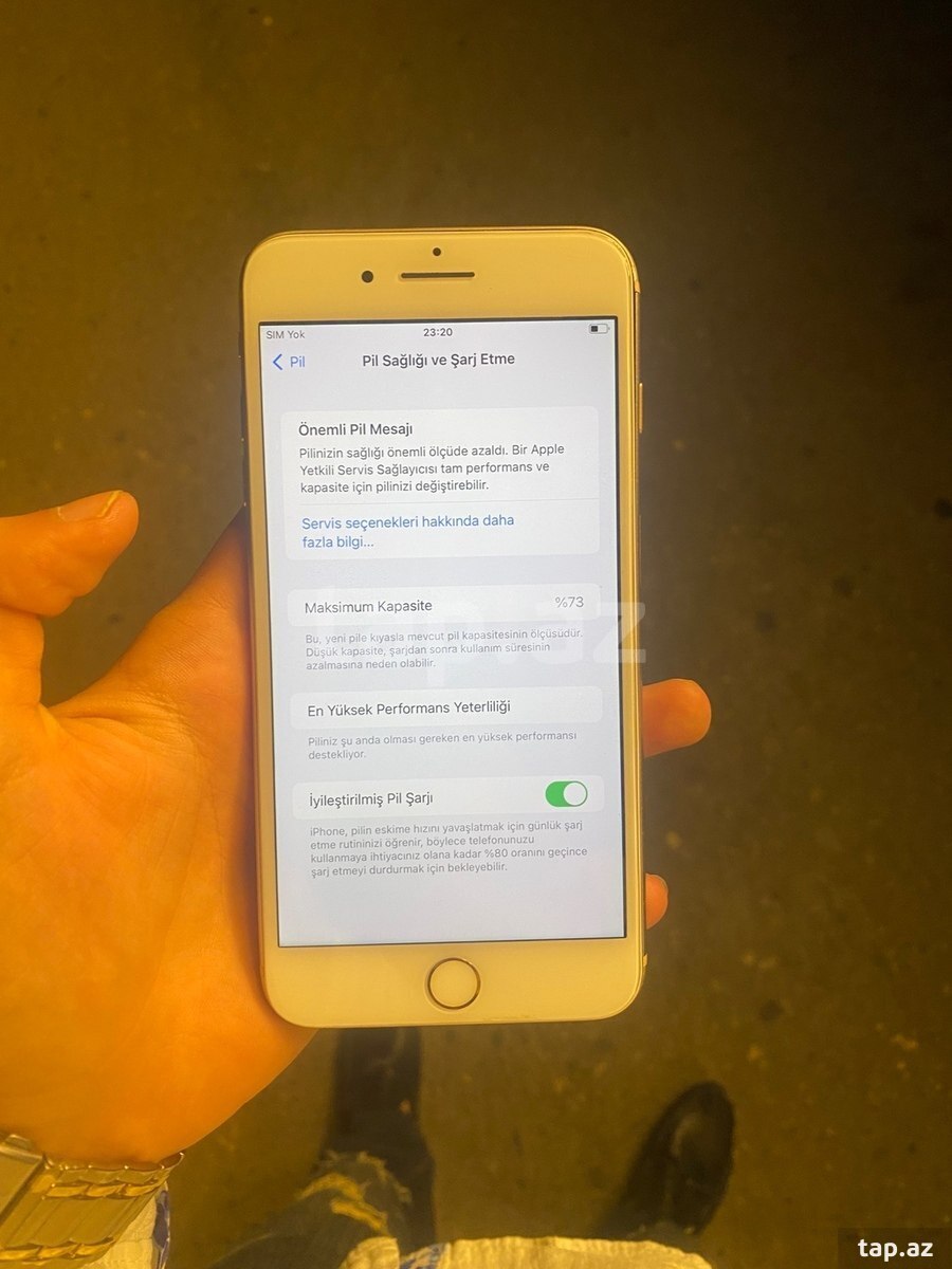 Apple iPhone 8 Plus Gold 64GB (4)