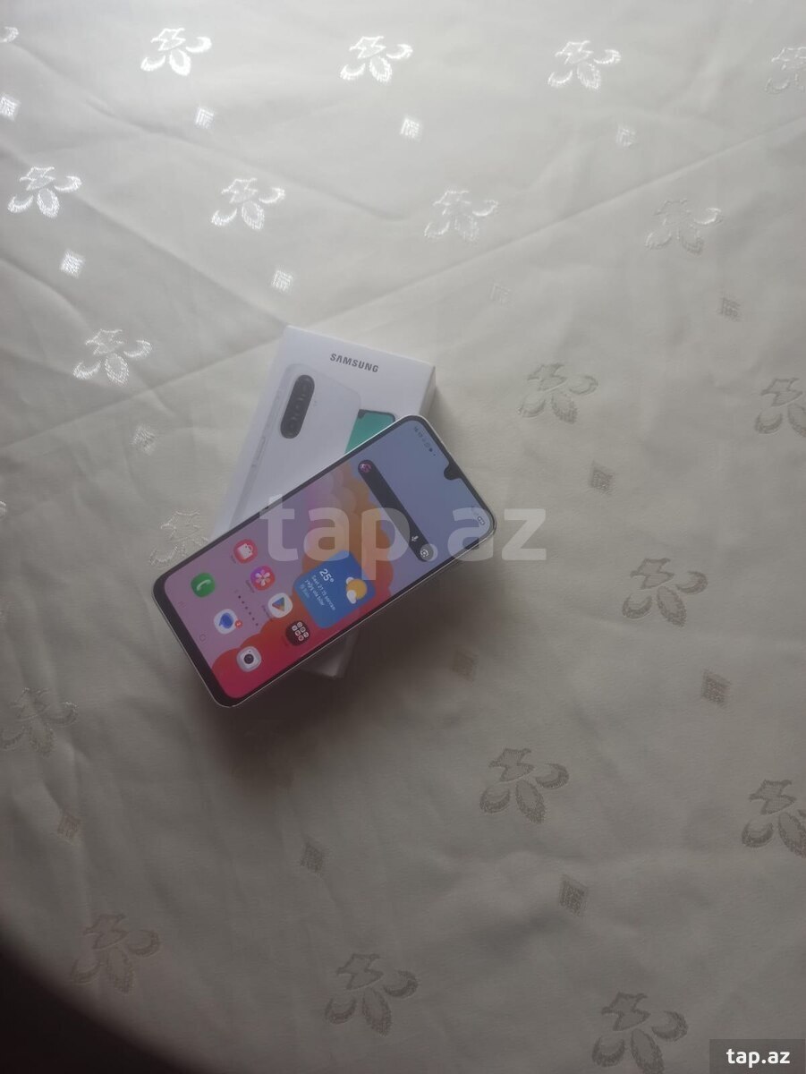 Samsung Galaxy A26 5G Peach Pink 128GB/8GB (2)